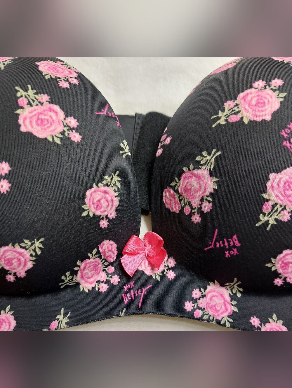 Betsey Johnson- Bra. 32-34 B.